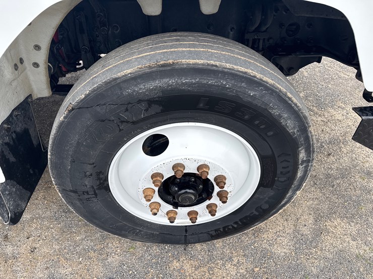 2020-western-star-4700sb-image-7