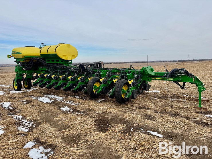 2016-john-deere-1775-image-3