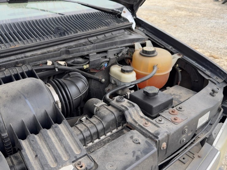 2003-ford-e350-image-24