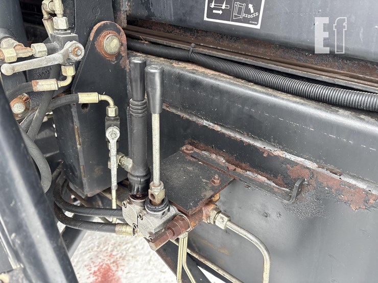 new-holland-bb940ar-image-22