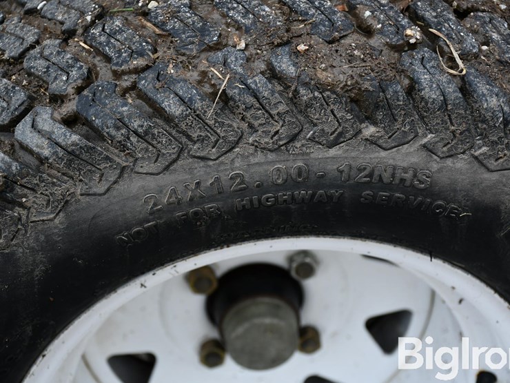 2015-shivvers-country-clipper-25560kaj-1040-riding-lawn-mower-image-16