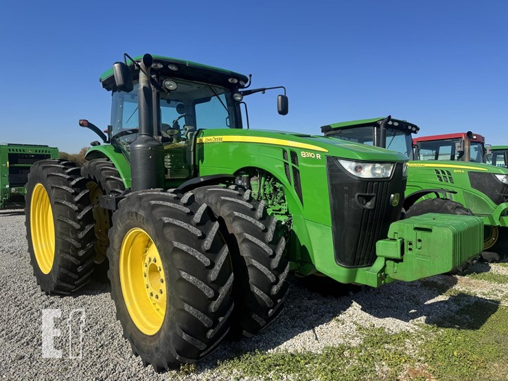 2013-john-deere-8310r-image-3