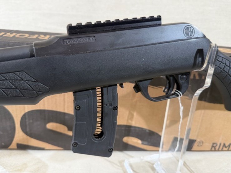 #206-•-rossi-rs22m-rifle-image-10