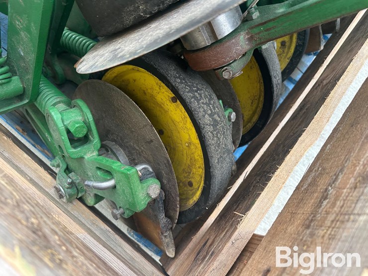 john-deere-1775nt-image-19