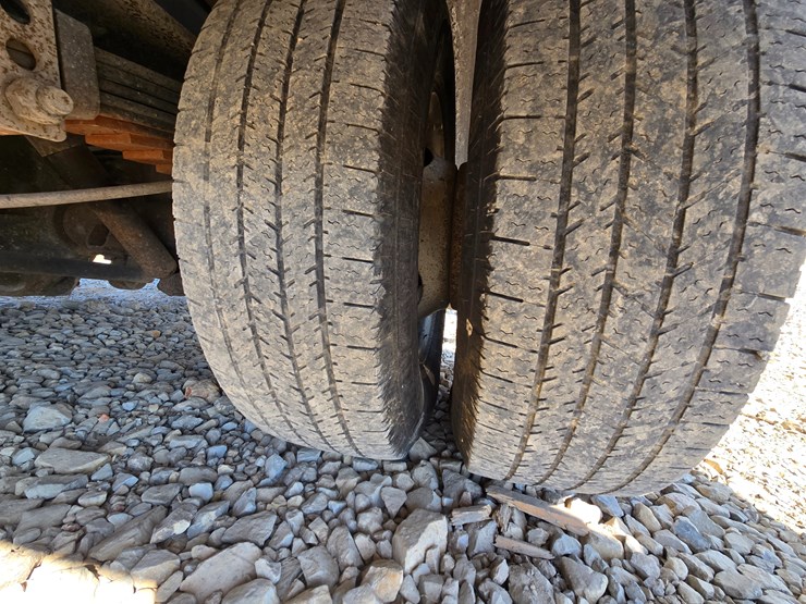 2019-ford-e450-image-50