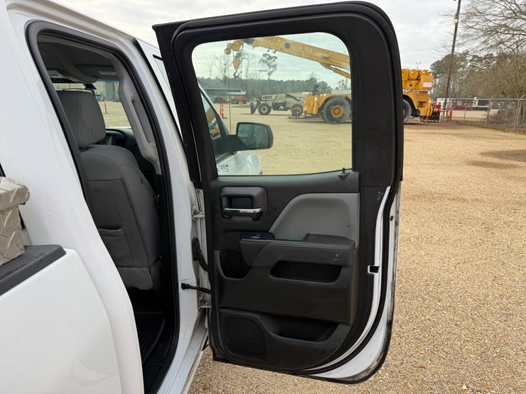 2017-gmc-1500-image-8