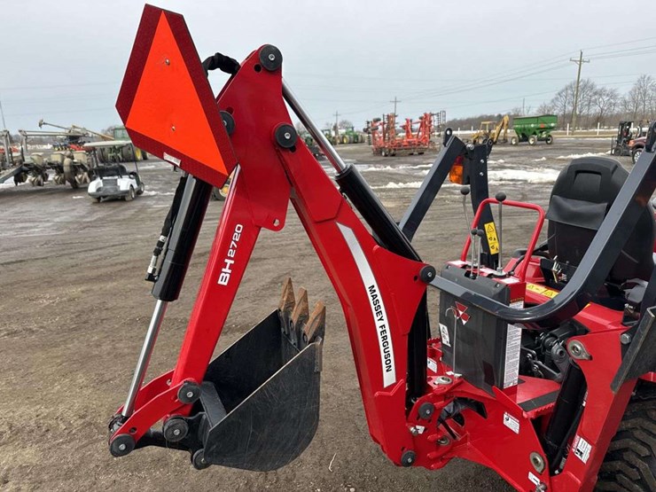 2022-massey-ferguson-tractor-w/-loader-&-backhoe-image-17