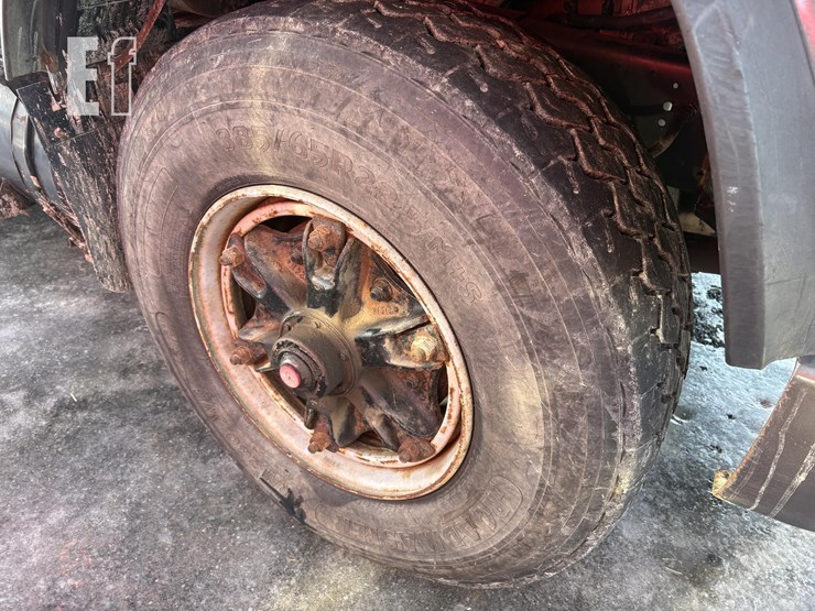 1984-ford-l8000-image-30