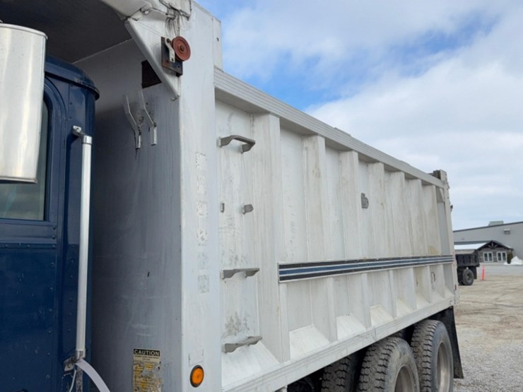 1998-international-9300-image-38