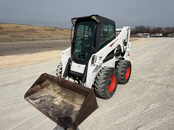 2017-bobcat-s650-image-1