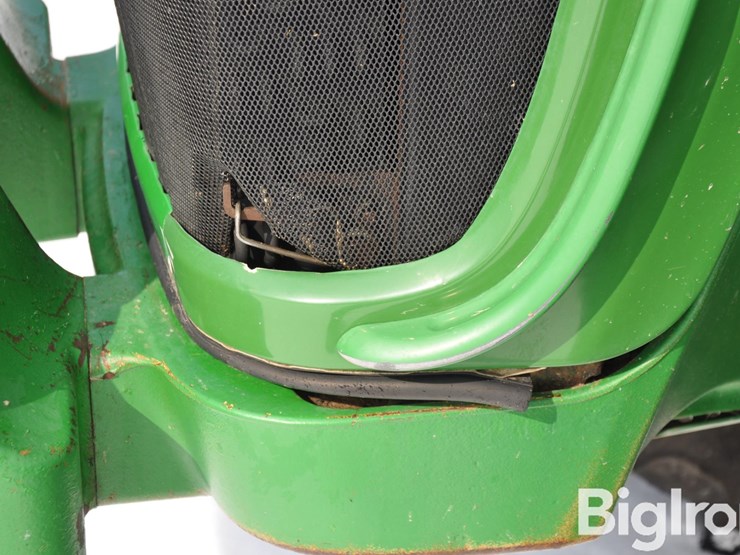 john-deere-8520-image-10