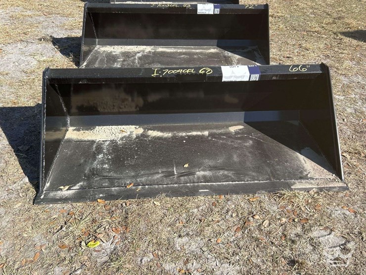 2025-swict-66in-bucket-skid-steer-attachment-image-6