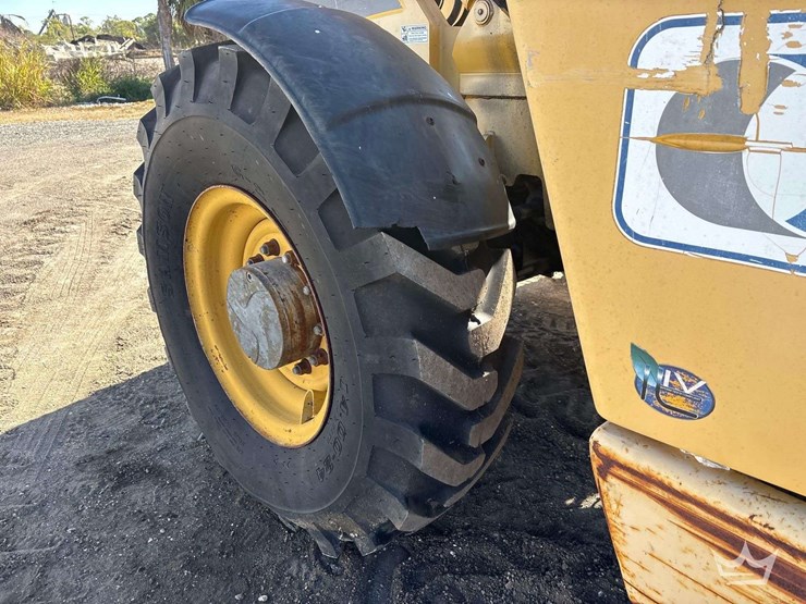 2012-gehl-dl11-image-10