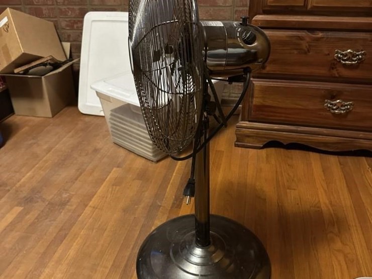 standing-fan-image-3