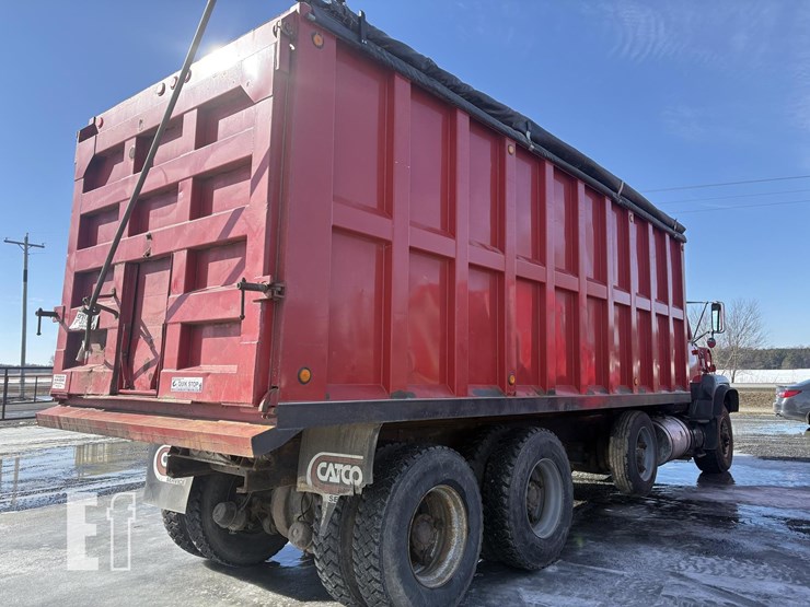 1984-ford-l8000-image-4