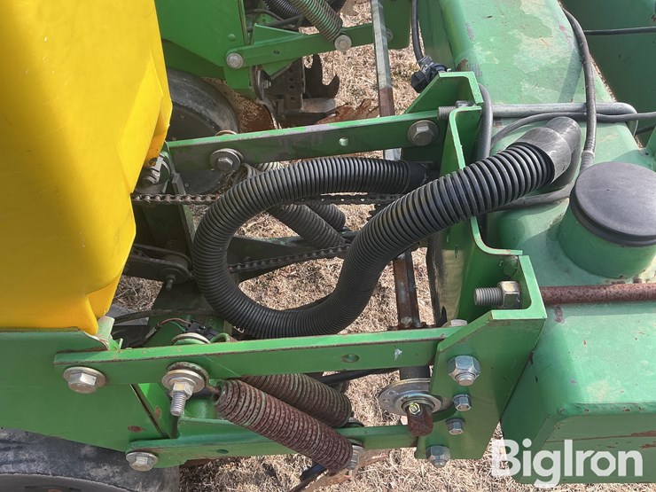 john-deere-2630-image-10