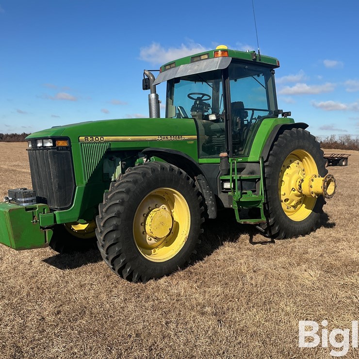 1995 JOHN DEERE 8300