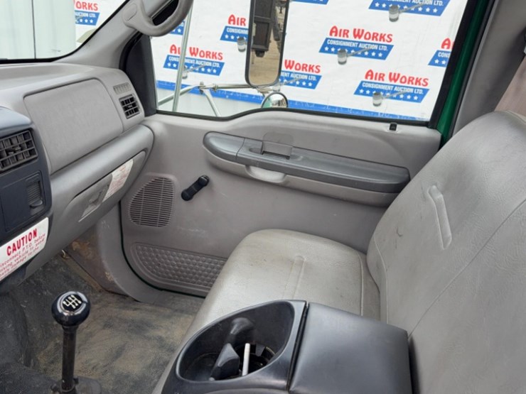 2000-ford-f650-image-14