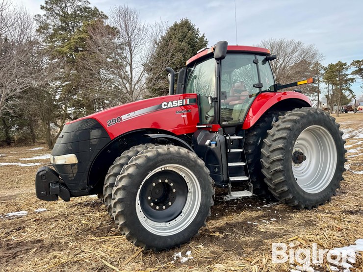 2015-case-ih-magnum-290-image-1