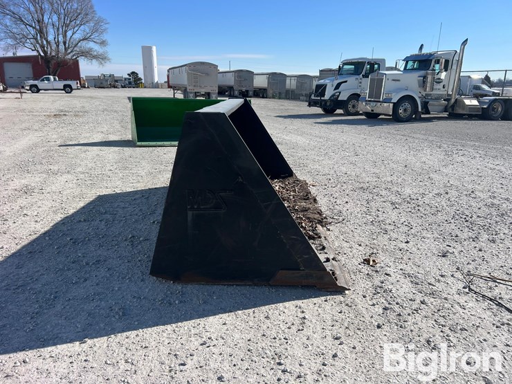 mds-10’-bucket-image-4