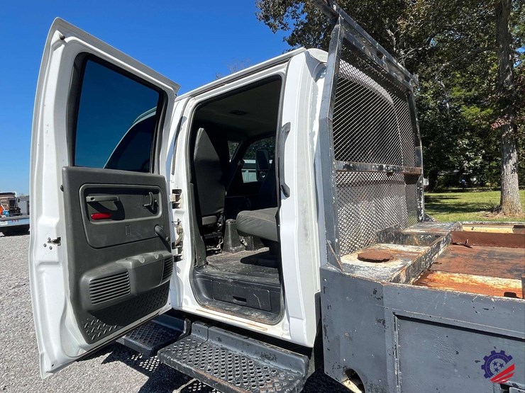 2007-gmc-c5500-flatbed-truck-image-63