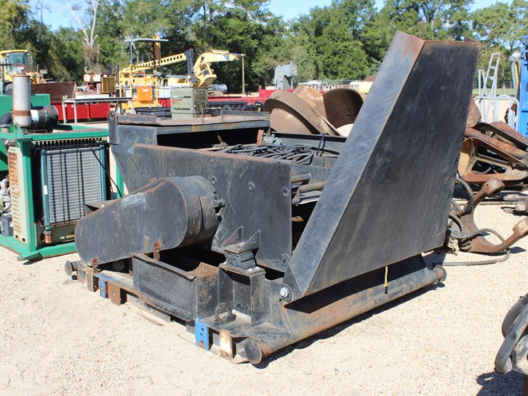 #3546-•-shaker-screen-image-3