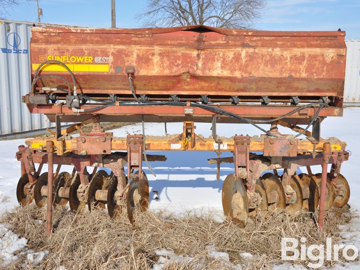sunflower-9210-seeder-w/-levee-disk-image-2