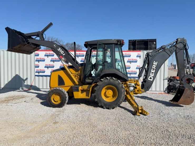 deere-310j-image-1