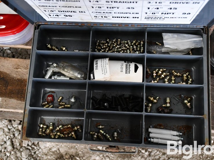 pallet-of-farm-support-image-20