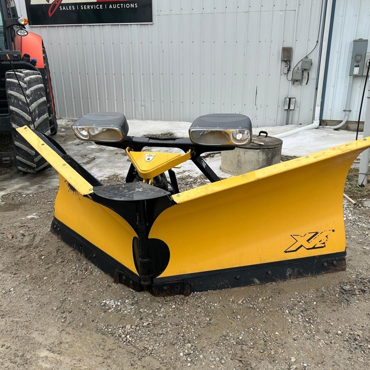 Fisher 9.6' V Plow