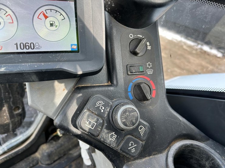 2021-bobcat-e60-image-22