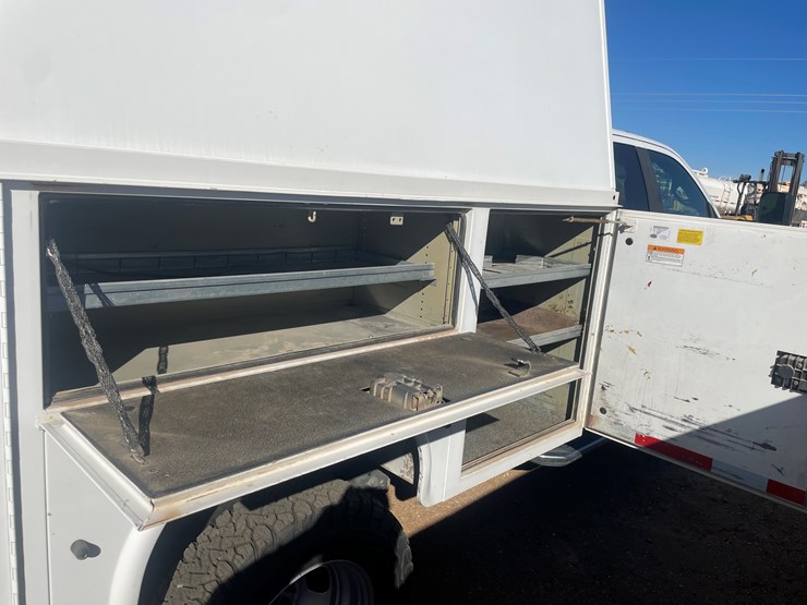 2021-dodge-2500-image-18