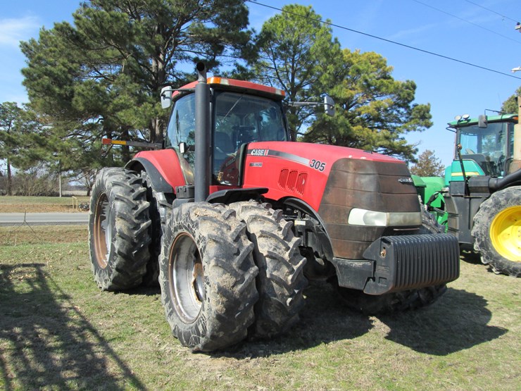 case-ih-magnum-305-image-2