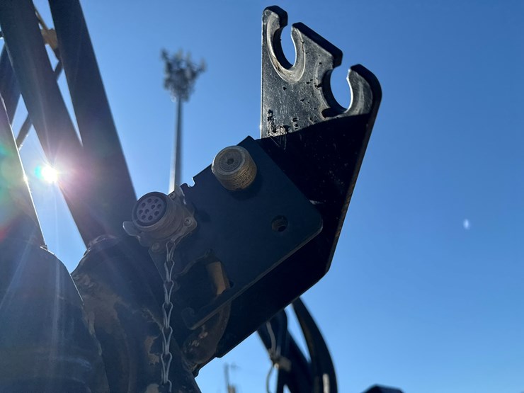 2015-caterpillar-d6t-lgp-image-30