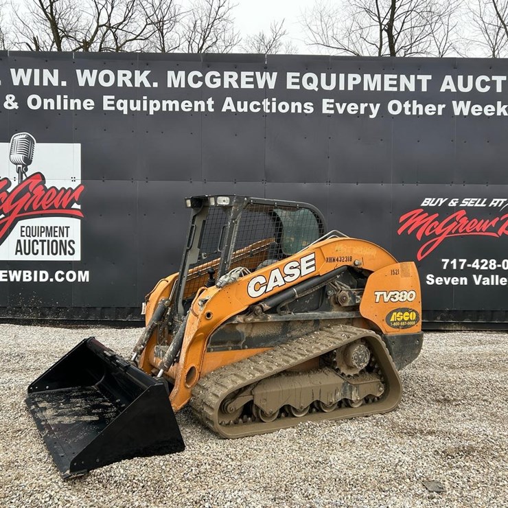 2017 CASE TV380