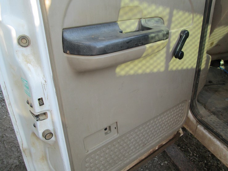 2005-ford-f350-image-23