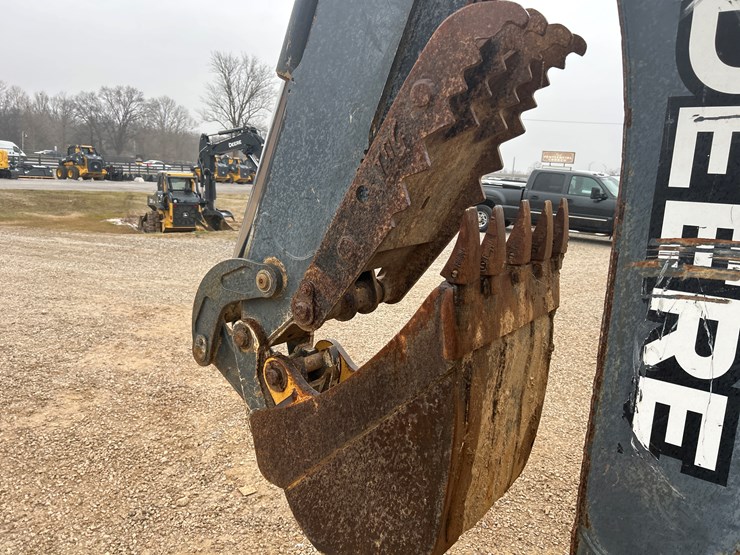 2011-deere-310sj-image-39