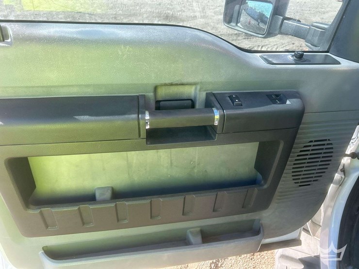 2013-ford-f450-image-11