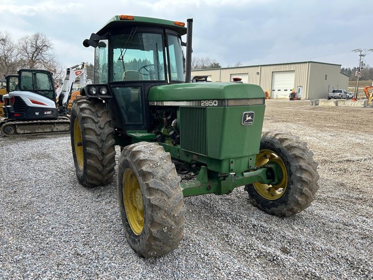 john-deere-2950-image-5