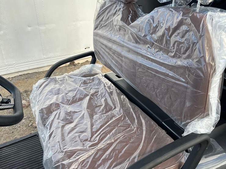 unused-irgc80-battery-powered-golf-cart-image-10