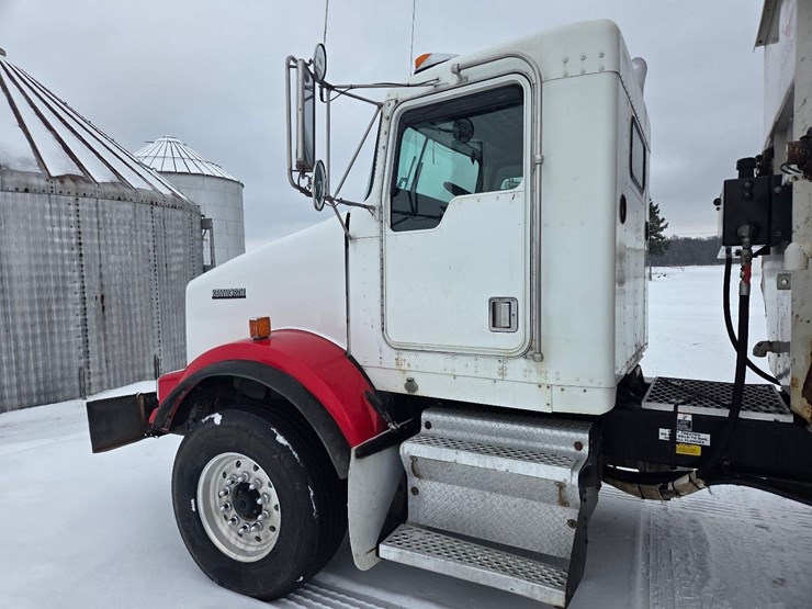 kenworth-t800-image-41