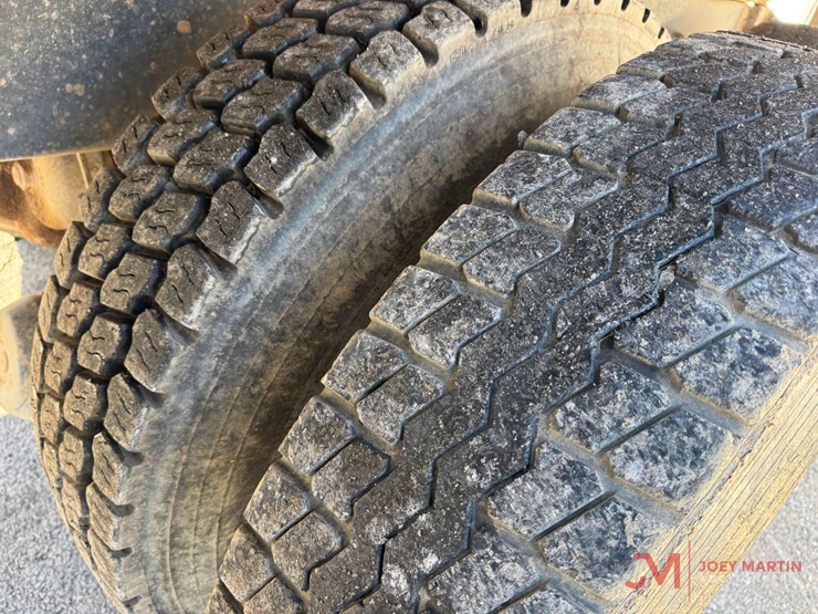 1999-international-4900-image-11