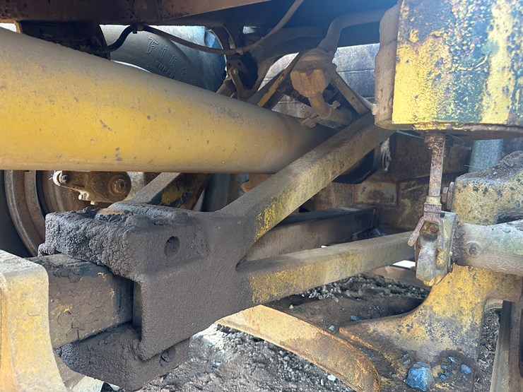 caterpillar-621b-image-49