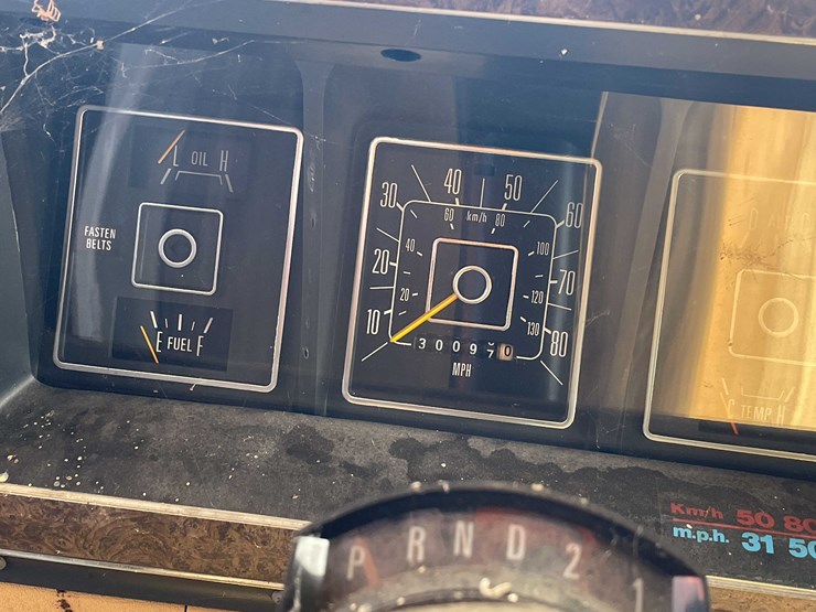 #13021-•-1977-mallard-coach-(no-title)-image-38