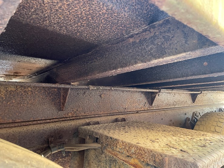 #13014-•-1976-ford-dump-truck-(has-wi-title)-image-34