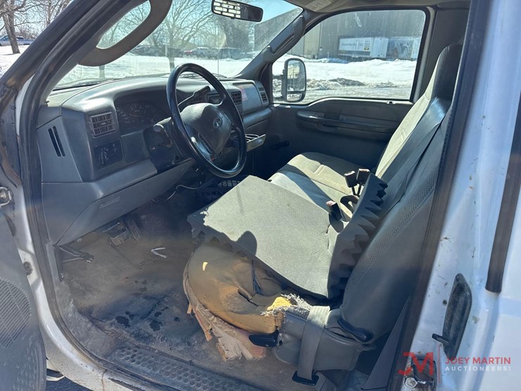 2004-ford-f250-image-14