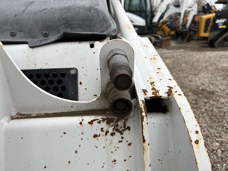 2022-bobcat-mt100-image-11