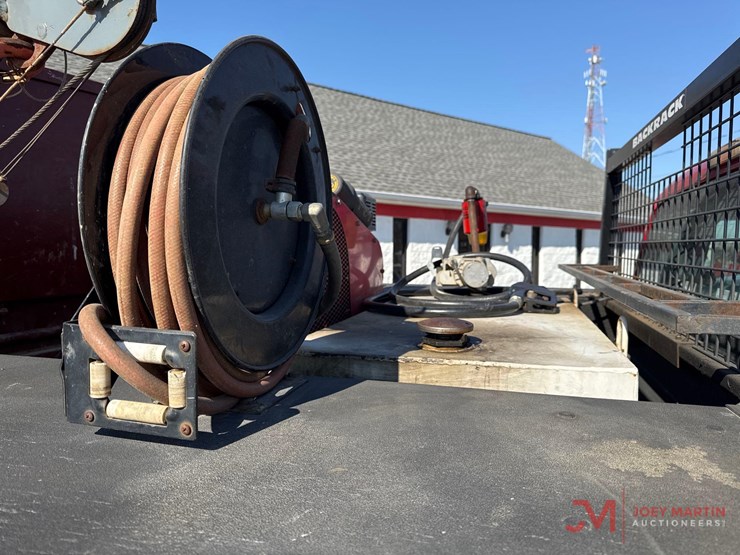 2011-ford-f550-xl-image-17