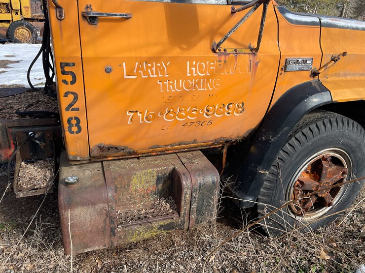 #13018-•-1974-gmc-6500-tractor-(has-wi-title)-image-24