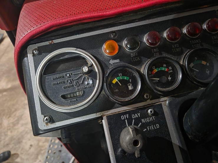 1979-white-2-155-image-49